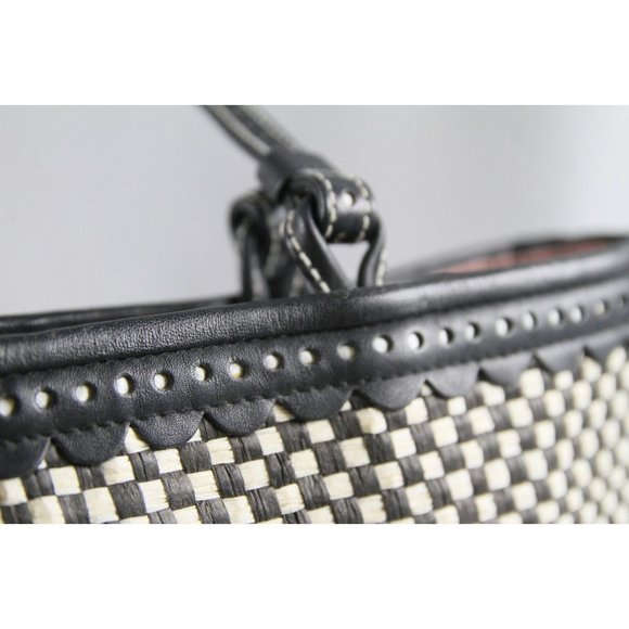 RARE Isabella Fiore VTG Small Classic Black & White Woven Designer Handbag ANB - Picture 4 of 12